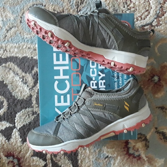 3x*Host Pick*Skechers Seager hiker shoes - Picture 2 of 16